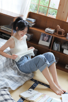 男人吃奶摸下挵进去好吗?